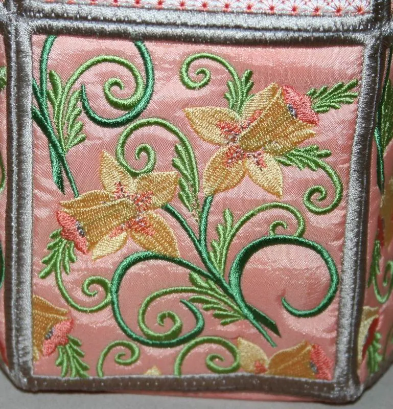 Daffodil Back Pack