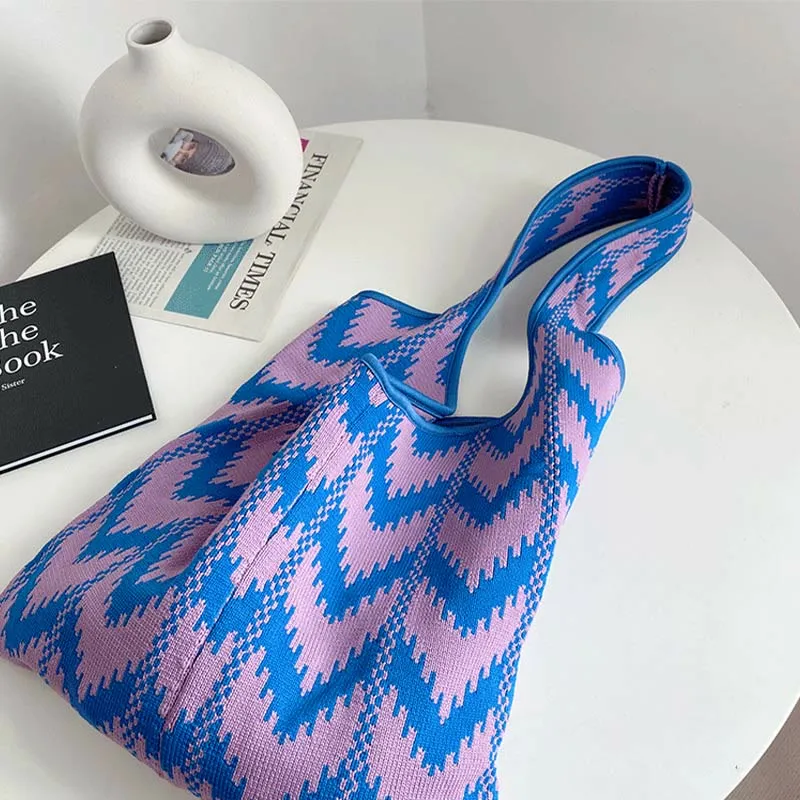 Wavy Stripe Tote For Women College Student Shoulder Bag