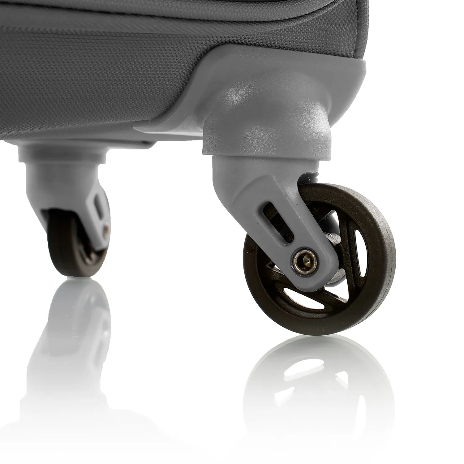 World’s Lightest Spinner - Xero Elite 21" Carry-on